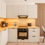 Monia Center Apartman *