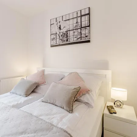Monia Center Apartman